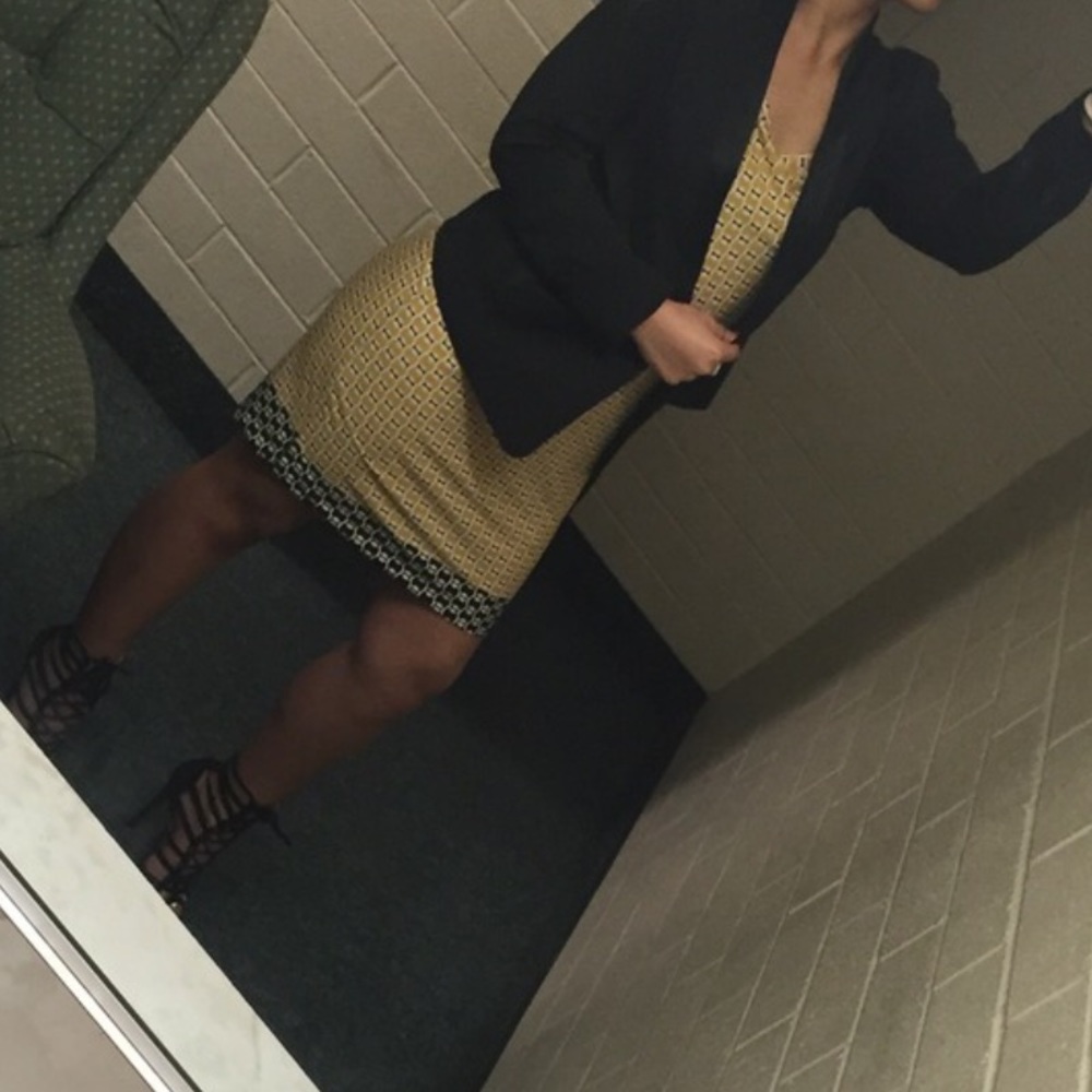 Dress - Picture 4 of 4